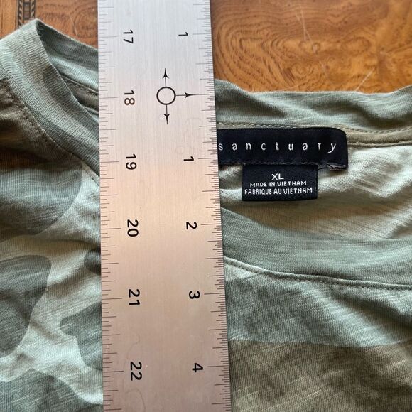 CAMOFLAUGE TIE front stitch fix tee! - Picture 12 of 12